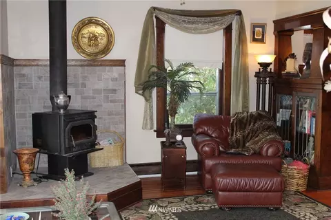 1737 Marshall Ave, Enumclaw, WA 98022 photo 12