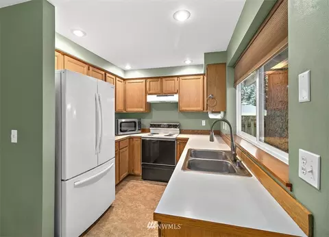 24114 33rd Ave E, Spanaway, WA 98387 photo 10