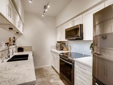 18930 Bothell Everett Hwy #C102, Bothell, WA 98012 photo 5