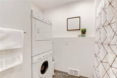 220 26th Ave E, Seattle, WA 98112 photo 32