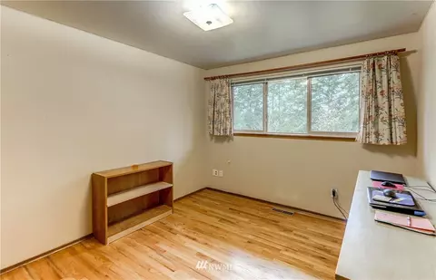 11004 Circle Dr, Bothell, WA 98011 photo 13