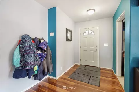 113 Weaver St NE, Orting, WA 98360 photo 4