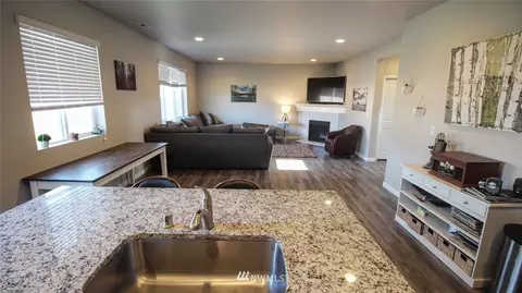 1102 Ross Ave NW, Orting, WA 98360 photo 9