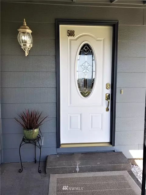 508 E 5th Ave, Warden, WA 98857 photo 2
