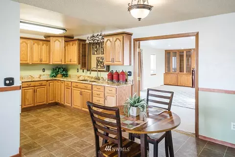 508 E 5th Ave, Warden, WA 98857 photo 8