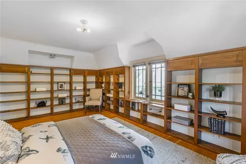 2525 E Calhoun St, Seattle, WA 98112 photo 18