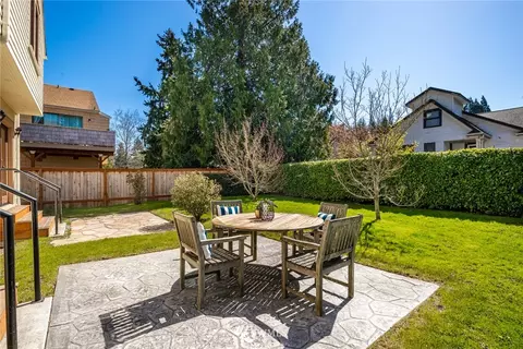 2525 E Calhoun St, Seattle, WA 98112 photo 27
