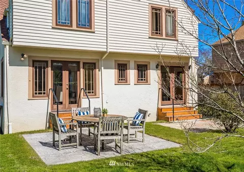 2525 E Calhoun St, Seattle, WA 98112 photo 26