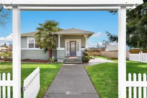 2601 Chestnut St, Everett, WA 98201 photo 1