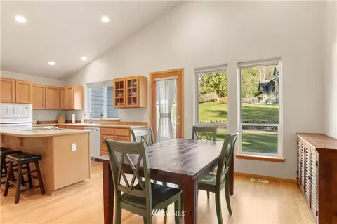 30225 SE 398th St, Enumclaw, WA 98022 photo 6