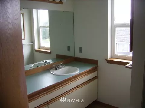 107 Almadon St, Enumclaw, WA 98022 photo 13