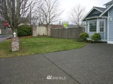 107 Almadon St, Enumclaw, WA 98022 photo 3