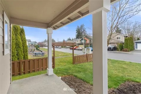 1003 99th St SW, Everett, WA 98204 photo 2