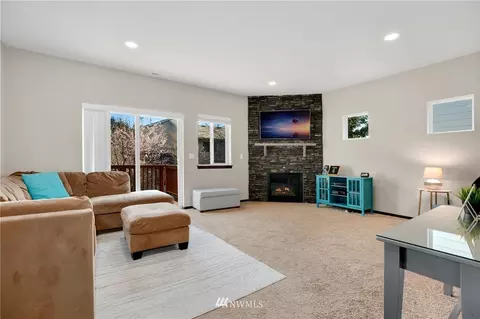 11621 10th Pl W, Everett, WA 98204 photo 2