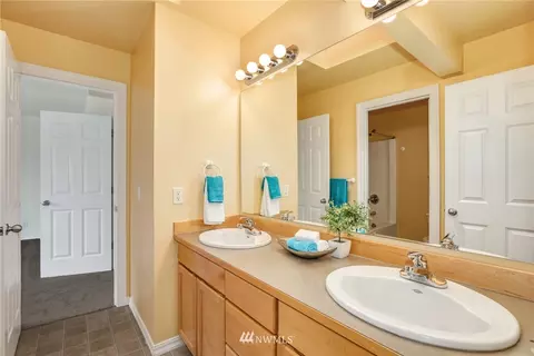 8910 NE 178th St, Bothell, WA 98011 photo 17
