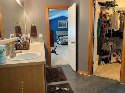 20508 193rd Avenue Ct E, Orting, WA 98360 photo 24
