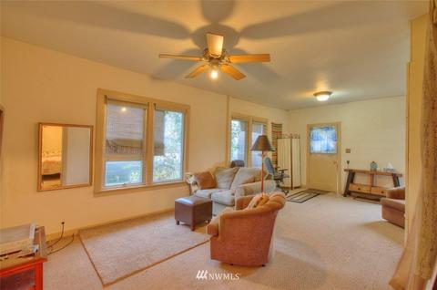 608 Kansas St SW, Orting, WA 98360 photo 7