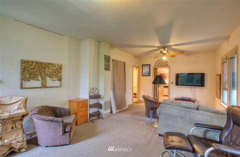 608 Kansas St SW, Orting, WA 98360 photo 6