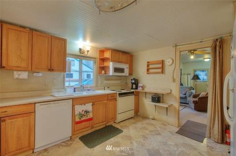 608 Kansas St SW, Orting, WA 98360 photo 8