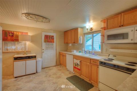 608 Kansas St SW, Orting, WA 98360 photo 9