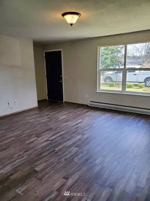 206 Olympia St E, Rainier, WA 98576 photo 6