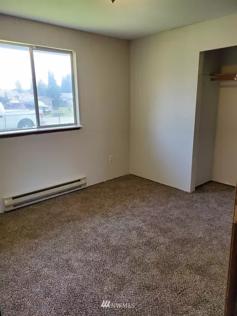 206 Olympia St E, Rainier, WA 98576 photo 11