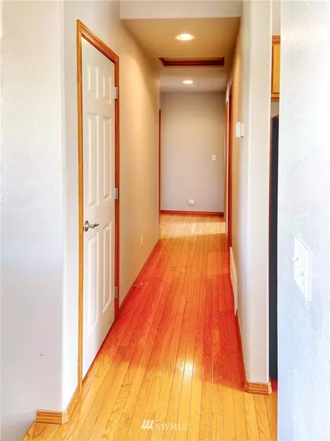 9926 28th Dr SE, Everett, WA 98208 photo 8