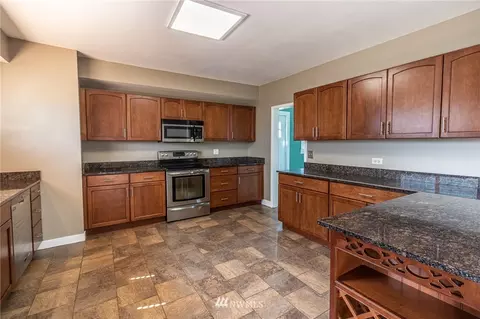 720 3rd St, Cosmopolis, WA 98537 photo 9