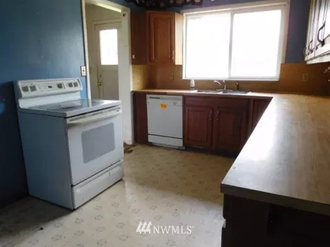 301 1st St, Sultan, WA 98294 photo 6
