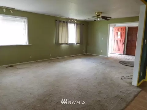 301 1st St, Sultan, WA 98294 photo 5