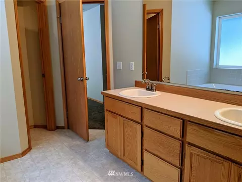 4805 236th St E, Spanaway, WA 98387 photo 17