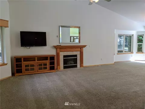 4805 236th St E, Spanaway, WA 98387 photo 5