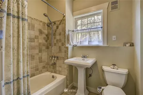 3207 33rd Ave S, Seattle, WA 98144 photo 10