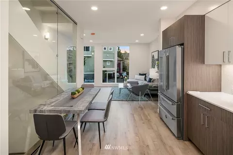 2510 Everett Ave E, Seattle, WA 98112 photo 10