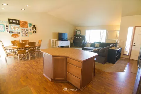 2128 Citation Loop, Wenatchee, WA 98801 photo 8