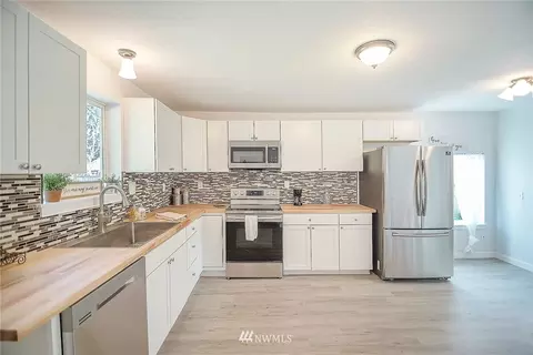 815 E St, Vader, WA 98593 photo 4