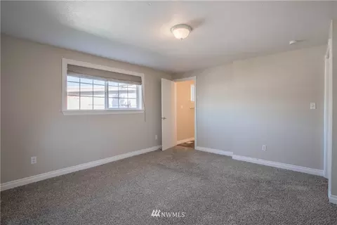 1703 Voight St, Sumner, WA 98390 photo 9