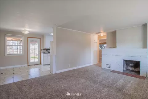 1703 Voight St, Sumner, WA 98390 photo 2