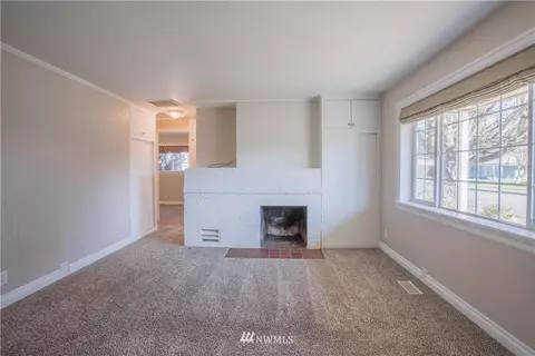 1703 Voight St, Sumner, WA 98390 photo 3