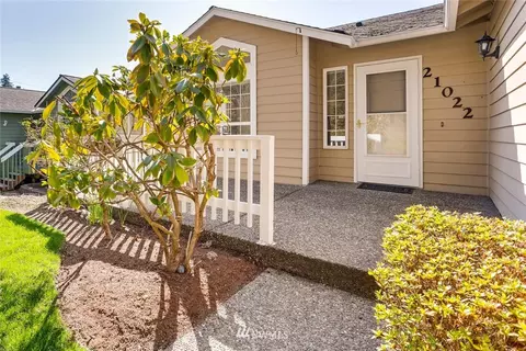 21022 25th Dr SE, Bothell, WA 98021 photo 3