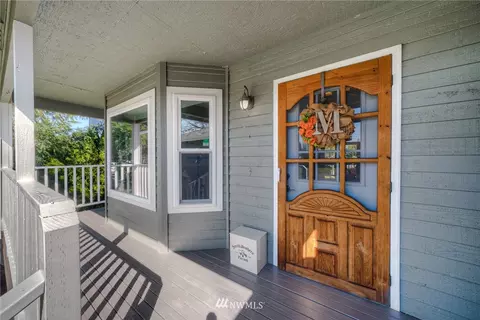515 Bathke Ave, Enumclaw, WA 98022 photo 2