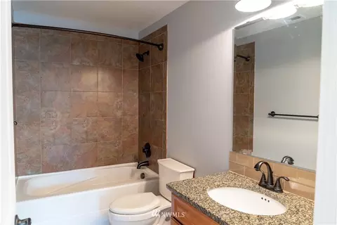 407 216th St SW, Bothell, WA 98021 photo 9