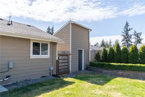 407 216th St SW, Bothell, WA 98021 photo 17