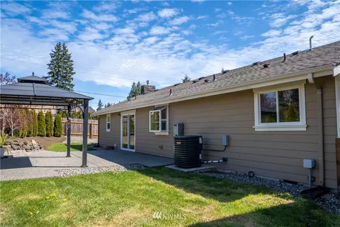 407 216th St SW, Bothell, WA 98021 photo 18