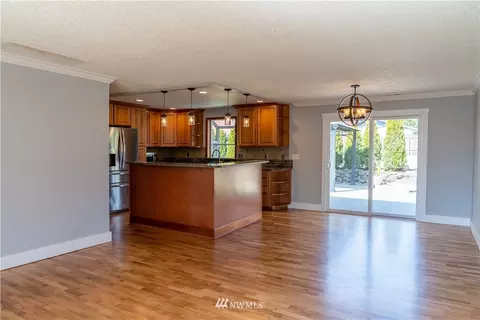 407 216th St SW, Bothell, WA 98021 photo 3