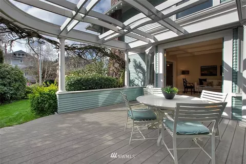 1124 17th Ave E, Seattle, WA 98112 photo 10