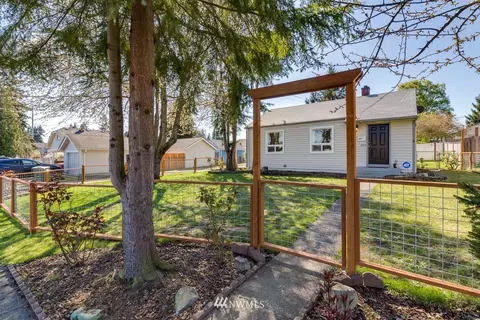 3008 18th St, Everett, WA 98201 photo 3
