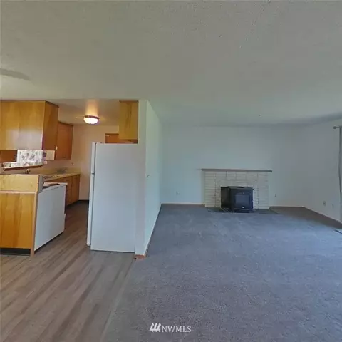 17305 Spanaway Ln E, Spanaway, WA 98387 photo 7