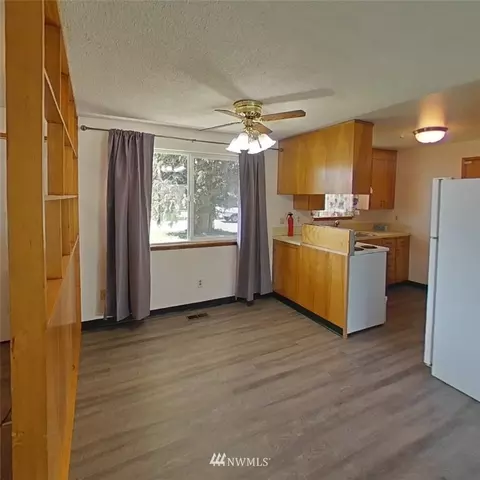 17305 Spanaway Ln E, Spanaway, WA 98387 photo 8