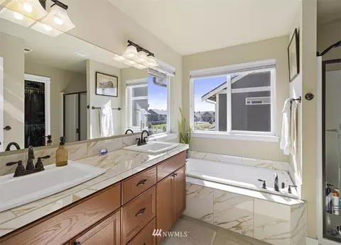 490 Sigrist Dr E, Enumclaw, WA 98022 photo 31